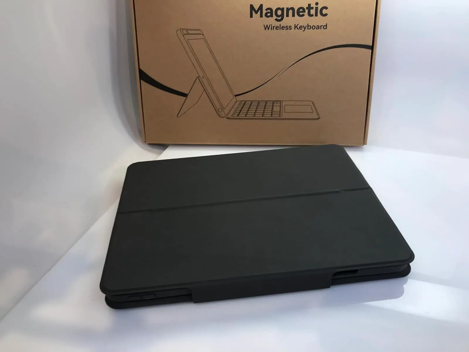 IPad Pro 11 ＋CHESONA キーボードケース＋NOMATICバッグ Amazon.co.jp